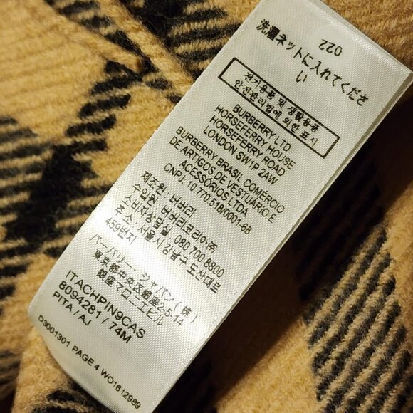 Burberry Giant Check Wool Scarf - Picture 5 of 7